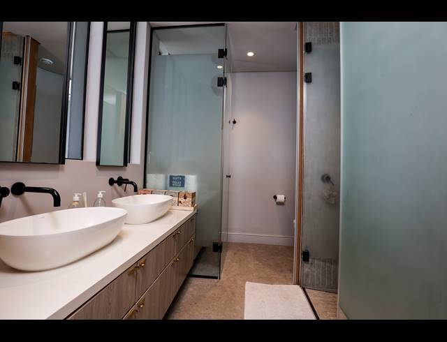 3 BEDROOM APARTMENT FOR SALE IN UMDLOTI BEACH